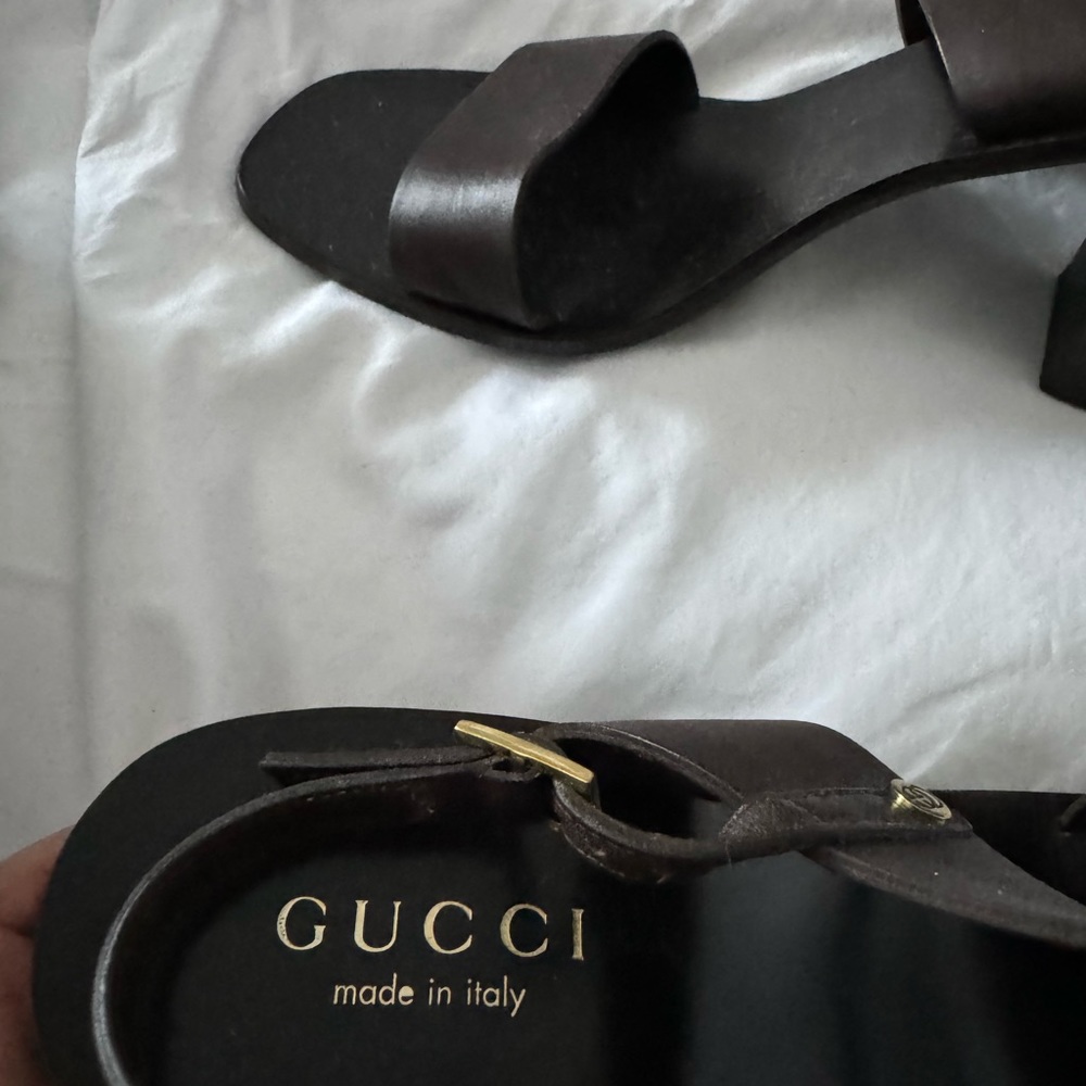 Gorgeous GUCCI brown leather sandals - Picture 4 of 5